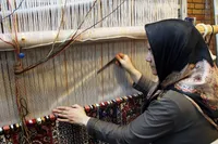صنایع دستی ایران در مسیر کاربردی شدن | تسهیلات ۱۲ هزار میلیاردی برای حمایت از هنرمندان