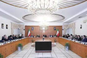 پزشکیان: برخورد با جامعه باید همراه با احترام، گفت&zwnj;و&zwnj;گو و سعه&zwnj;صدر باشد