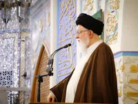 آیت الله علم الهدی: جامعه نباید تلخ کام باشد، مردم باید راحت زندگی کنند| بی انصافی سوداگران، دلیل بی ثباتی بازار