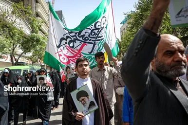 راهپیمایی ضدصهیونیستی نمازگزاران مشهدی و حمایت از عملیات وعده صادق سپاه