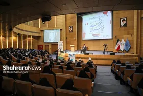 آیت&zwnj;الله علم&zwnj;الهدی: زینب کبری (س)، الگوی تمام&zwnj;عیار خواهران شهداست | خانواده ایثارگران پیشتاز حرکت&zwnj;های انقلابی و تبیینی باشند+ فیلم