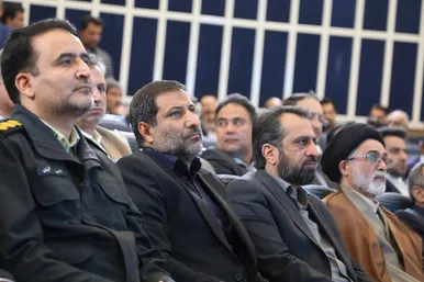 آیین تجلیل از خادمان قرارگاه عملیاتی خدمات سفر 