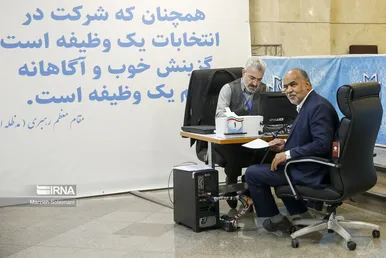 عکس‌هایی از روز اول ثبت نام انتخابات ریاست جمهوری ۱۴۰۳ (۱۰ خرداد ۱۴۰۳)