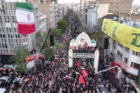 ویدئو | حضور ۳۶۰ نفر از خادمان حرم امام رضا (ع) برای ارائه خدمات به عزاداران رهبر شهید انقلاب