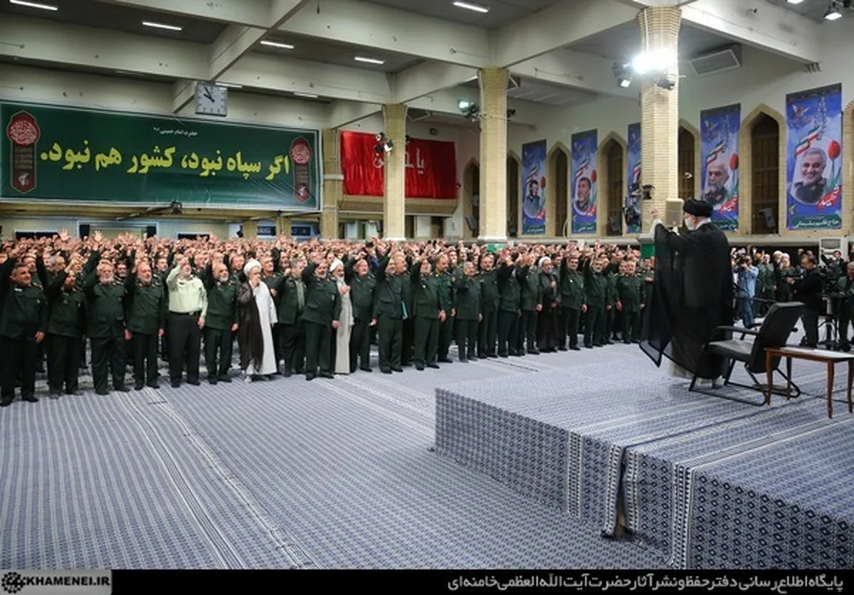 رهبر معظم انقلاب در دیدار با فرماندهان سپاه پاسداران: سپاه بزرگترین سازمان ضد تروریستی دنیاست | نمیگویم انتقاد نباشد؛ انتقاد باید همراه با اعتماد باشد + ویدئو