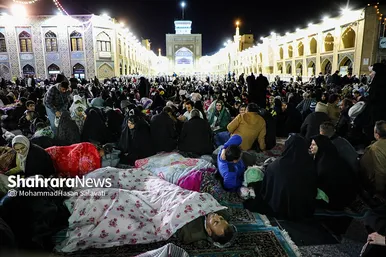 تحویل سال ۱۴۰۲ در حرم مطهر امام رضا (ع)