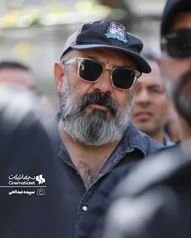 عکس‌هایی از تشییع پیکر رضا داودنژاد (۲)