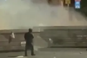ویدئو| لحظه هدف قرار دادن سرباز صهیونیست با مواد منفجره