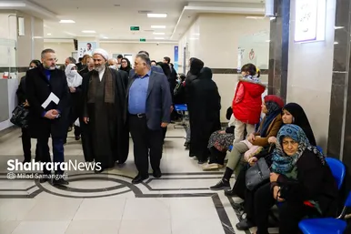 گزارش تصویری | بازدید حجت‌الاسلام نصرالله پژمانفر، رییس کمیسیون اصل نود مجلس، از بیمارستان فارابی مشهد