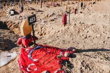عکس‌هایی از قبرستان جانباختگان بی نام و نشان زلزله ترکیه