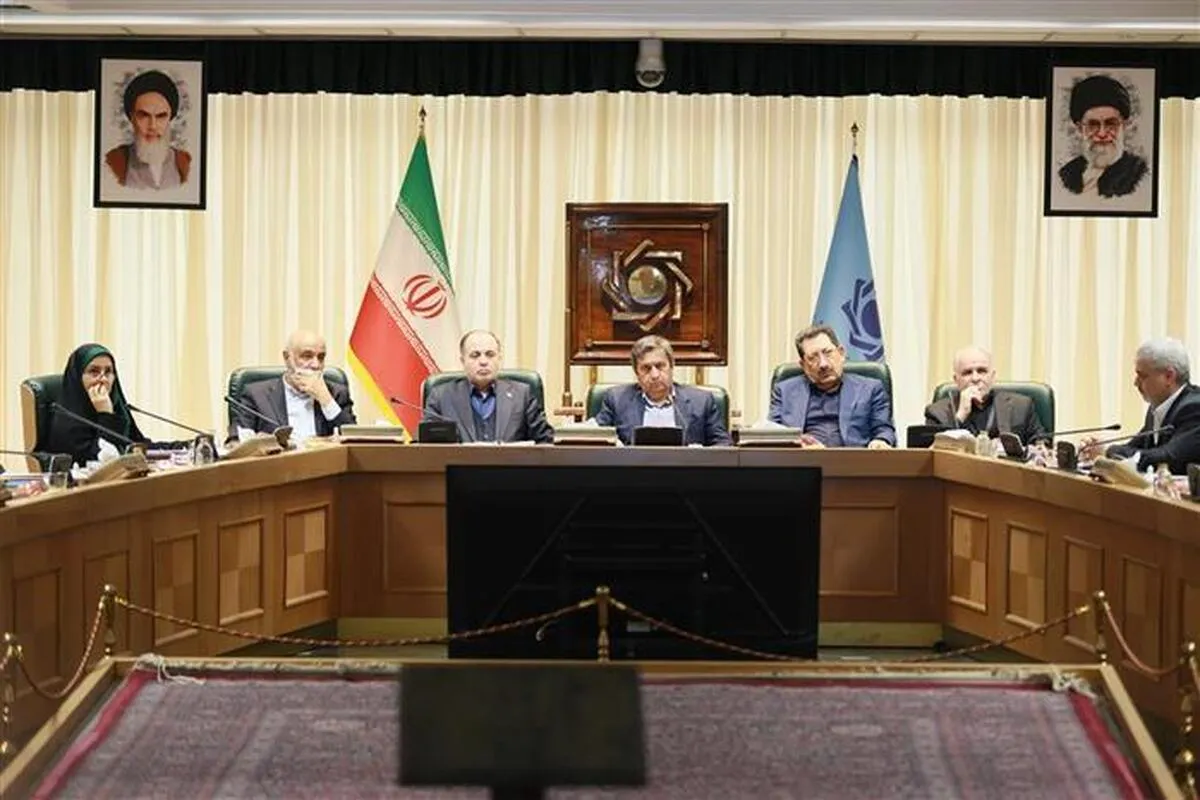 پیشنهادهای استانداران مرزی درباره تسهیل واردات کالاهای اساسی بررسی شد