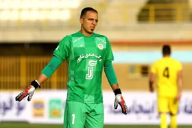 گلر پرسپولیسی در حوالی پیکان