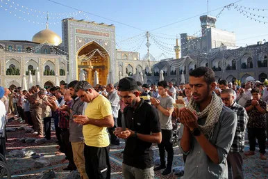 نماز عید قربان در حرم مطهر رضوی