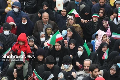 گزارش تصویری حضور باشکوه مردم مشهد در راهپیمایی ۲۲ بهمن