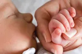 آخرین وضعیت سبد معیشتی مادران کم بضاعت دارای طفل شیرخوار | برقراری حمایت خاص از مادران