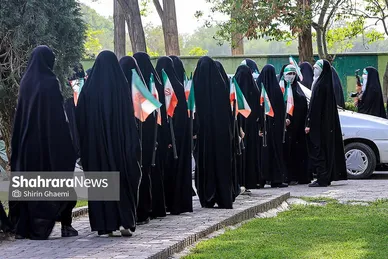 اجتماع بزرگ دختران و نور کرامت در مشهد
