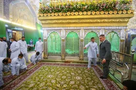 پرچم غدیر در بیش از ۷۰۰ نقطه جهان برافراشته می&zwnj;شود | بیش از ۳ هزار مترمربع فرش جدید، زینت&zwnj;بخش حرم مطهر علوی شد