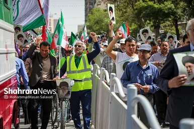 راهپیمایی ضدصهیونیستی نمازگزاران مشهدی و حمایت از عملیات وعده صادق سپاه