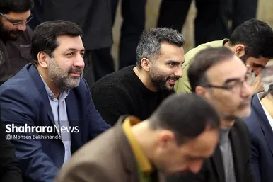 غبارروبی مضجع منور امام رضا(ع)