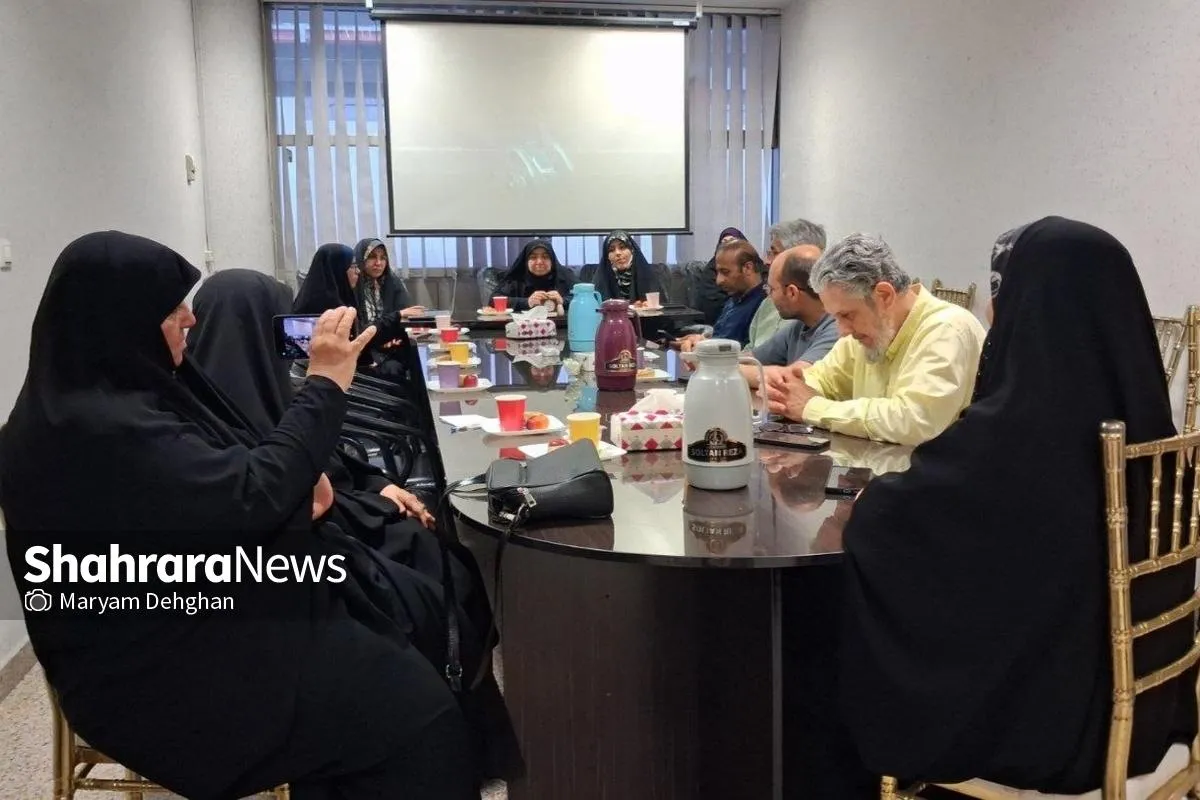 نخستین جلسه انجمن شعر و ادب مفاخر خراسان رضوی برگزار شد