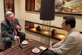 تمجید اولیانوف از تیم مذاکره کننده ایرانی | همکاران ایرانی مانند شیر از منافع ملی ایران دفاع می&zwnj;کنند