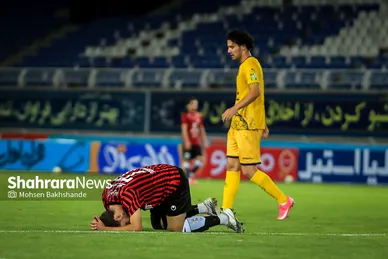 لیگ برتر فوتبال | مسابقه پدیده مشهد و سپاهان اصفهان‎‎