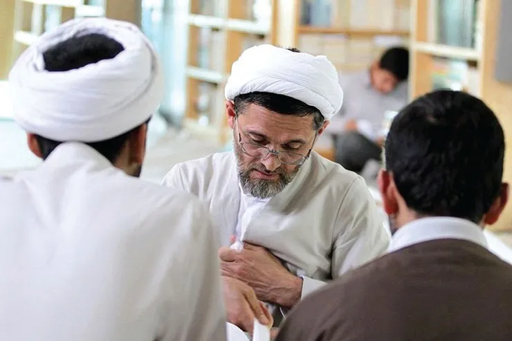 انسان‌سازی در مساجد شهر