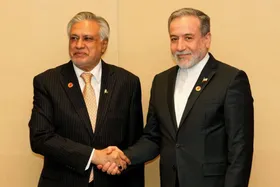 وزیر خارجه پاکستان در دیدار با عراقچی دیپلماسی را تنها راه عملی برای کاهش تنش دانست