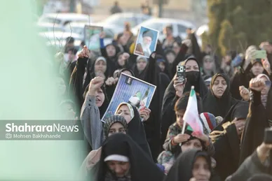 گزارش تصویری | اجتماع مردم مشهد در پی اهانت به پرچم مقدس ایران