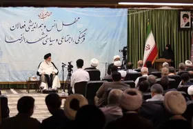 آیت&zwnj;الله علم&zwnj;الهدی: توطئه و نفوذ ابزار دشمن برای ایجاد ناامنی داخلی است | شناسایی نیرو&zwnj;های نفوذی دشمن با تقویت بسیج