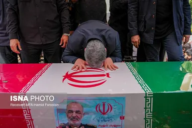 گزارش تصویری | مراسم تشییع پیکر شهدای اقتدار در تهران (۷ تیر ۱۴۰۴)