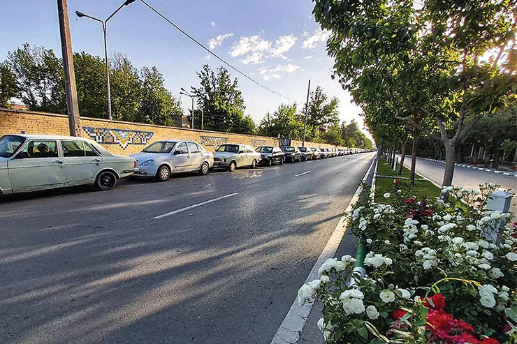 دلال‌بازی پشت در تعویض پلاک