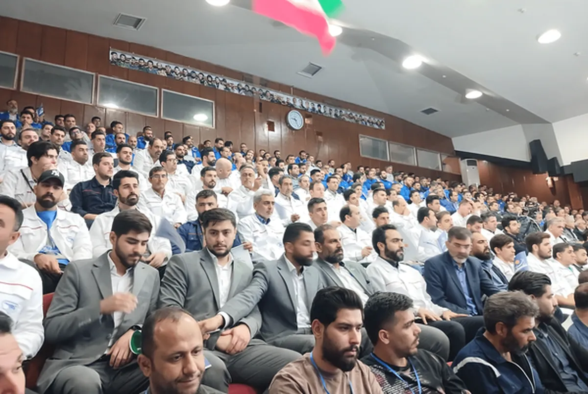 کارگران نمونه در وزارت کار تجلیل شدند