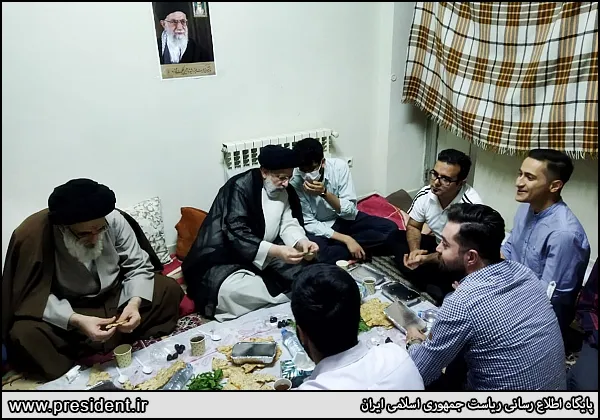 درباره افطار رئیس‌جمهور با دانشجویان افغانستانی در خوابگاه دانشگاه خوارزمی کرج + تصاویر