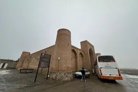 بازدید اینفلوئنسر&zwnj;های چینی از آثار تاریخی نیشابور و حرم مطهر رضوی + فیلم (۱۶ اسفند ۱۴۰۲)