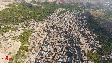 بام‌های طلایی خرو