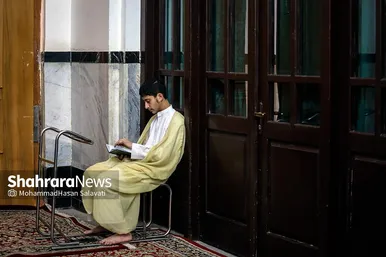 آیین معنوی اعتکاف در حرم امام رضا (ع)