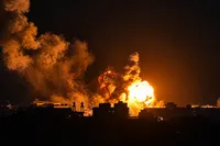 حمله پاکستان به ۱۰ موقعیت در افغانستان در پی ادعای حمله پهپادی