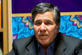 محمدجعفر یاحقی: زبان فارسی می&zwnj;تواند دریچه ارتباط ما با دنیا باشد