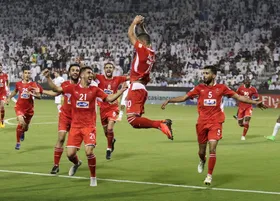 پرسپولیس منتظر کمک بانک تجارت
