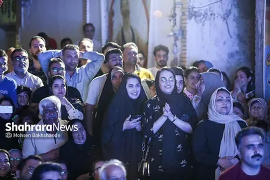 گزارش تصویری | تماشای مسابقه فینال کشتی احمد جوان در مشهد