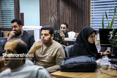تماشای مسابقه فوتبال ایران و ژاپن در موسسه شهرآرا