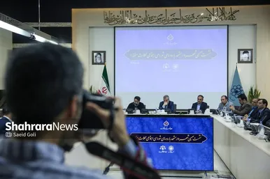 نشست شهردار مشهد با روسای شورای اجتماعی محلات منطقه یک
