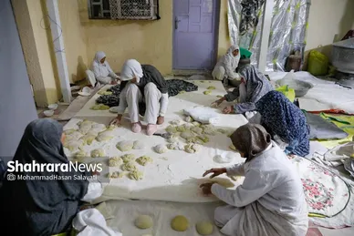 گزارش تصویری | نذر نان در مسیر کربلا
