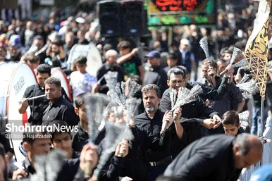 عزاداری شهادت امام رضا (ع) در خیابان‌های منتهی به حرم مطهر رضوی