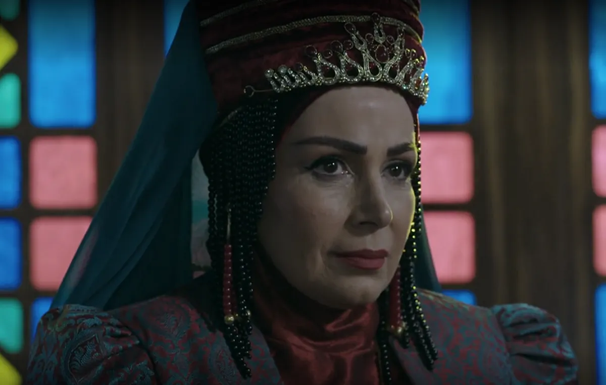 «سیمین تاج» از زبان نسرین نکیسا بازیگر سریال «مستوران»