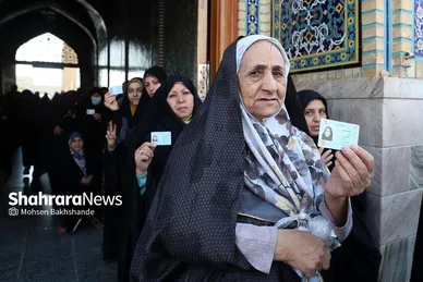 عکس‌هایی از مرحله دوم انتخابات چهاردهمین دوره ریاست‌جمهوری در مشهد (۱)