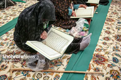 مراسم ترتیل‌خوانی بانوان در حرم مطهر رضوی