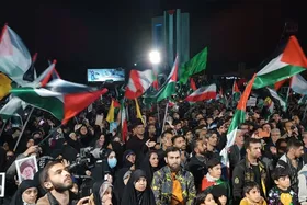 ای قدس، تو تنها نیستی، ما با تو هستیم | گزارشی از خروش مشهدی&zwnj;ها در محکومیت جنایات اخیر صهیونیست&lrm;ها در غزه + فیلم