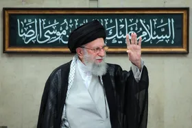 یک دقیقه سکوت مجلس مالزی برای شهادت رهبر انقلاب